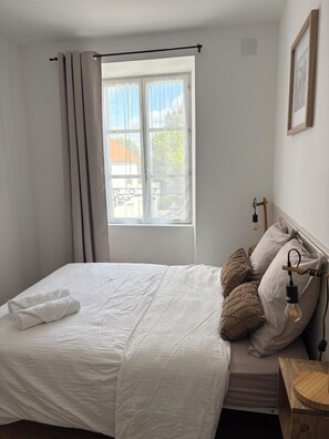 Room - Vrbo Property (Mauléon)