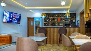 Bar (on property) - Ocabique Planet Hotel (Port Harcourt)
