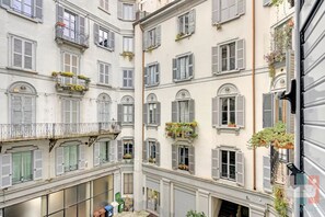 Exterior - Vrbo Property (Milano)