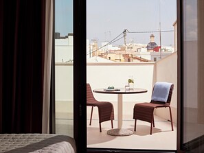 Standard Room with Terrace | Terrace/patio - Numa Valencia Sant Agustí (València)