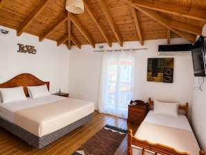 1 bedroom, travel cot, WiFi, bed sheets - Bella Casa Lydia - Peaceful Retreat in Rhodes (Rhodes)