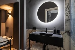 Appartamento 2 | Badezimmer | Hausschuhe