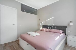Room - Vrbo Property (Milano)