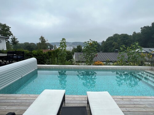 Cozy apartment with a view of the sea