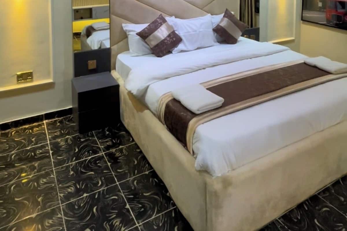 Departamento familiar, balcón | Ropa de cama de alta calidad y espacio para trabajar con laptop