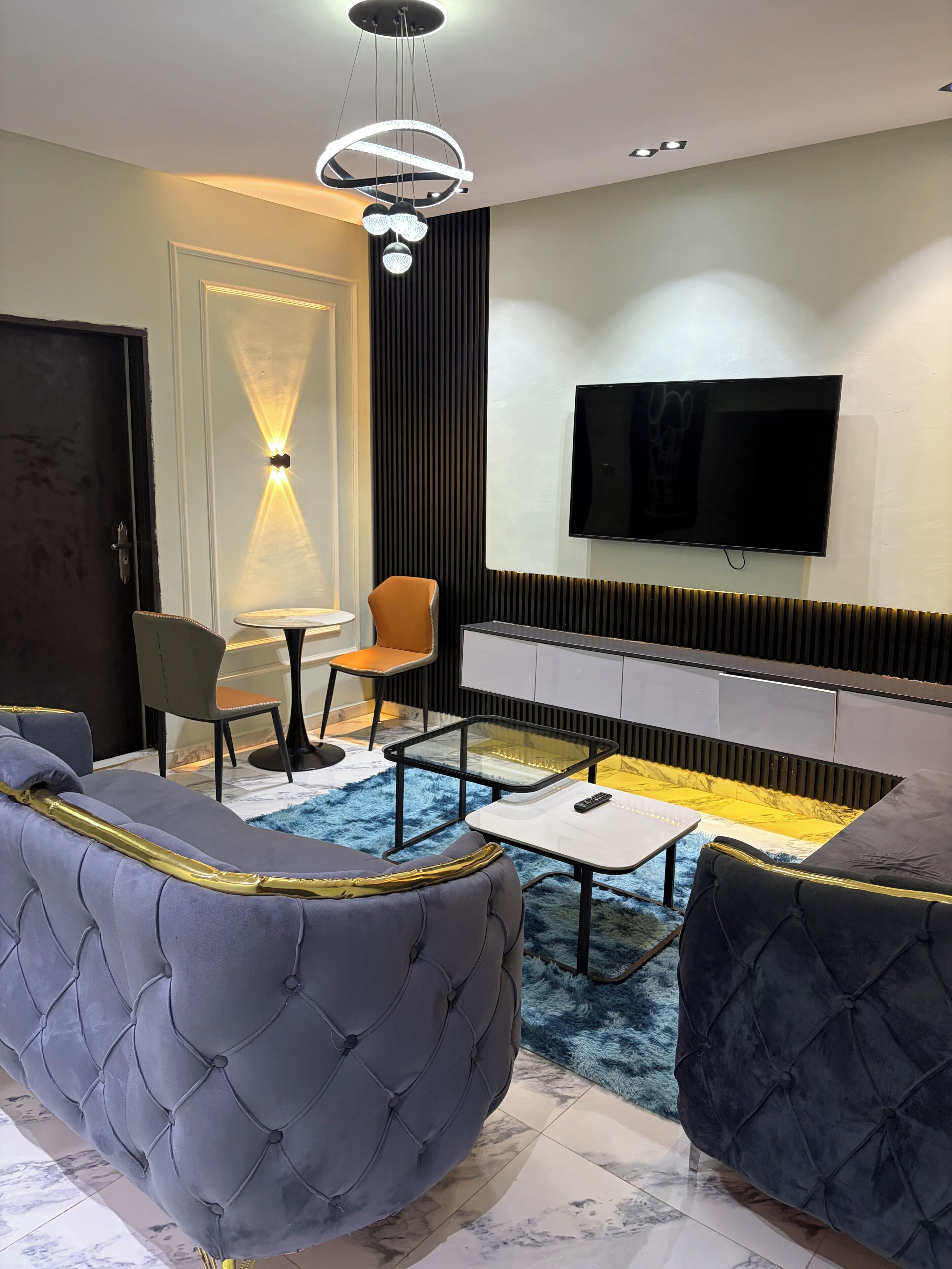 Familienapartment, Balkon | Wohnbereich