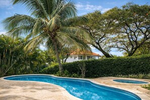 Pool - Fabulous family-friendly 5-bedroom villa with AC in vibrant Sosúa. (Sosúa)