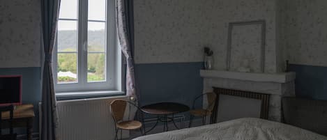 Standard Double Room, 1 Queen Bed, Non Smoking, Garden View | Free WiFi