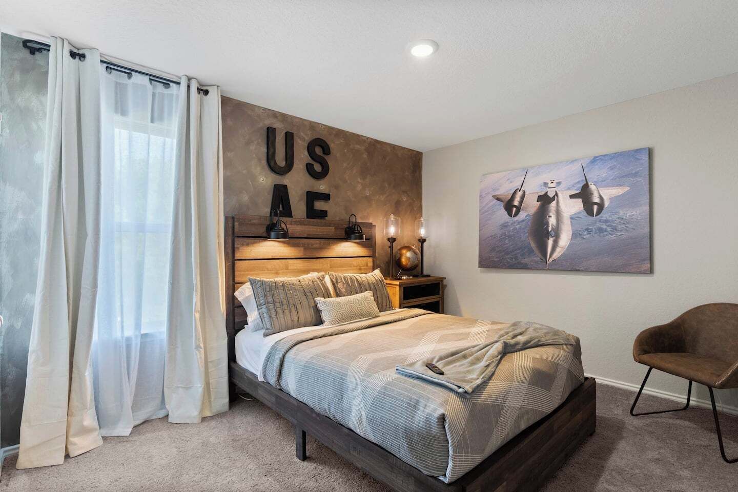 4 habitaciones, tabla de planchar con plancha y wifi gratis 