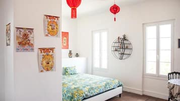 Chambre Double Supérieure, balcon, vue jardin | Espace de travail pour ordinateur portable, Wi-Fi gratuit