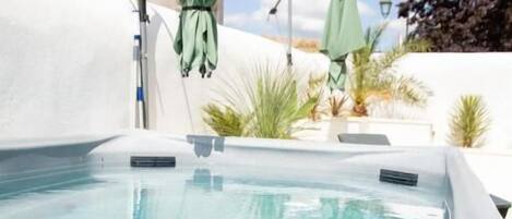 Outdoor spabad