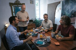 Free daily continental breakfast - La Boissière - Chambre d hôtes premium (Sainte-Bazeille)