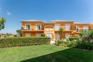 Exterior - Boavista Lakeview | Golf & Pool Retreat (Lagos)