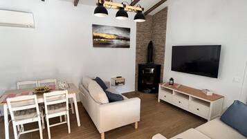 Fernseher, Kamin