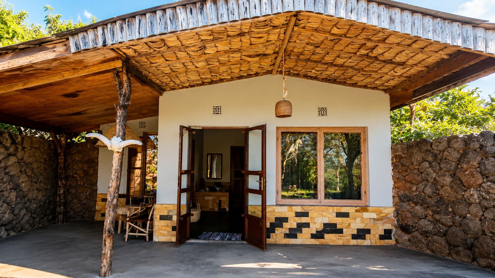 Classic Single Room, Mountain View | Exterior