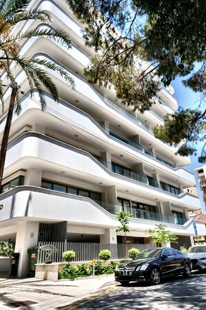 Exterior - Modern 1BR W/Balcony in Central Nicosia (Nicosia)