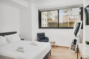 1 bedroom, iron/ironing board, WiFi, bed sheets - Modern 1BR W/Balcony in Central Nicosia (Nicosia)