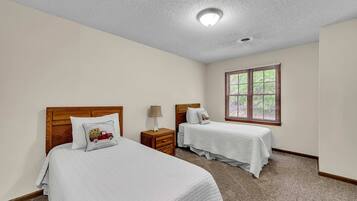3 bedrooms, WiFi, bed sheets