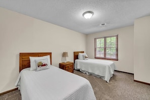 3 bedrooms, WiFi, bed sheets