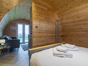 1 Schlafzimmer, kostenloses WLAN, individuell dekoriert