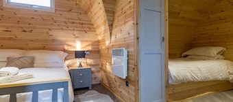The Lodge at Brambles Farm Sleeps 4 Hot Tub