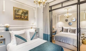5 chambres, coffres-forts dans les chambres, bureau