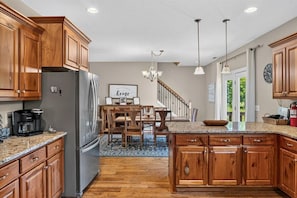 Private kitchen - The Farm House / Views / Breeze (Waynesville)