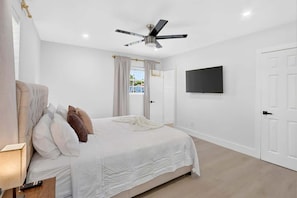 3 Schlafzimmer, Bügeleisen/Bügelbrett, WLAN, Bettwäsche