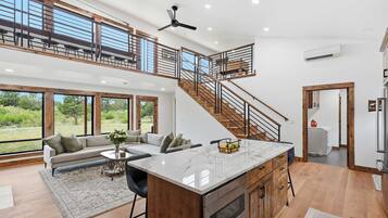 House, Multiple Beds (Big Sunsets on LD) | Interior