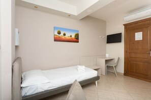 Room - Triple G Rooftop 103 By Dimorra  (Naples)