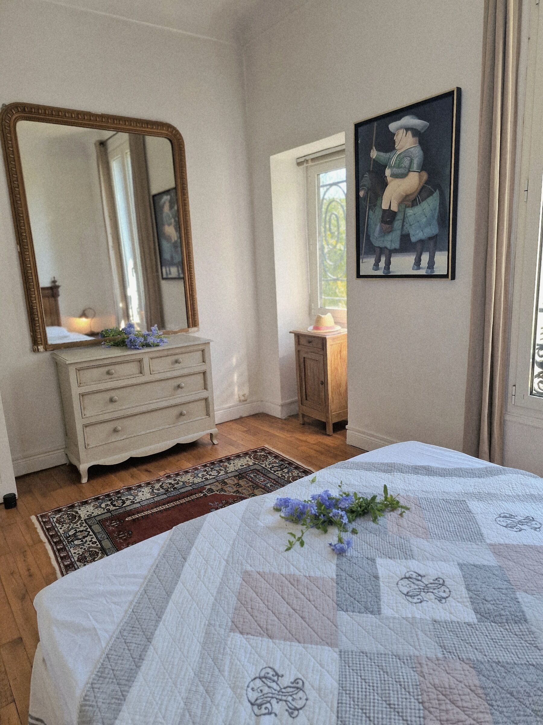 3 bedrooms, iron/ironing board, WiFi (free), bed sheets