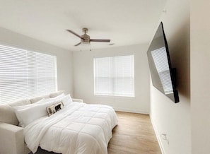 3 Schlafzimmer, Reisekinderbett, WLAN, Bettwäsche