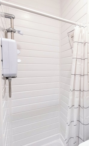 Dusche, Handtücher, Toilettenpapier