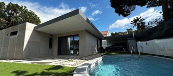 Villa Praia da Lagoa Albufeira - Sesimbra. Pet-Friendly.