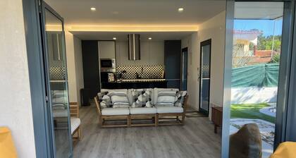 Villa Praia da Lagoa Albufeira - Sesimbra. Pet-Friendly.