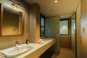 Family Quadruple Room, Balcony | Bathroom | Hair dryer, slippers, towels, soap - Dei Balconi Dalat (Da Lat)