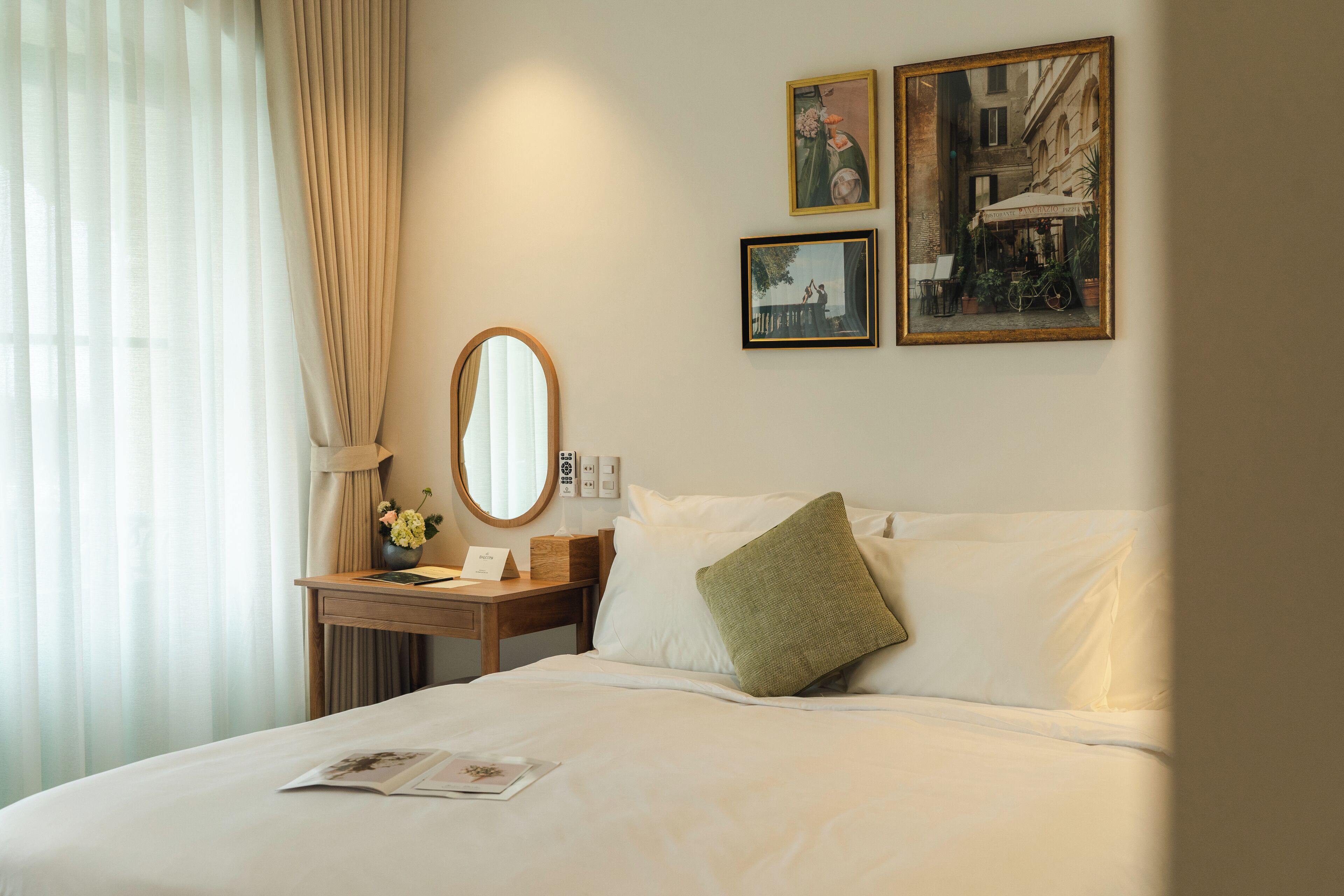 Junior Suite, City View | Blackout drapes, iron/ironing board, WiFi (free)