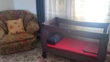 Comfort Triple Room | Laptop workspace, WiFi (free), individually decorated