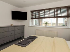 4 bedrooms, WiFi (free), individually decorated, individually furnished - Gravel Pit Cottage (Bridlington)