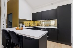 Coffee/tea maker, fridge, microwave, oven - 6 people#3 bedrooms#View of the Eiffel Tower#Affordable#AC#Paris 6 (Paris)