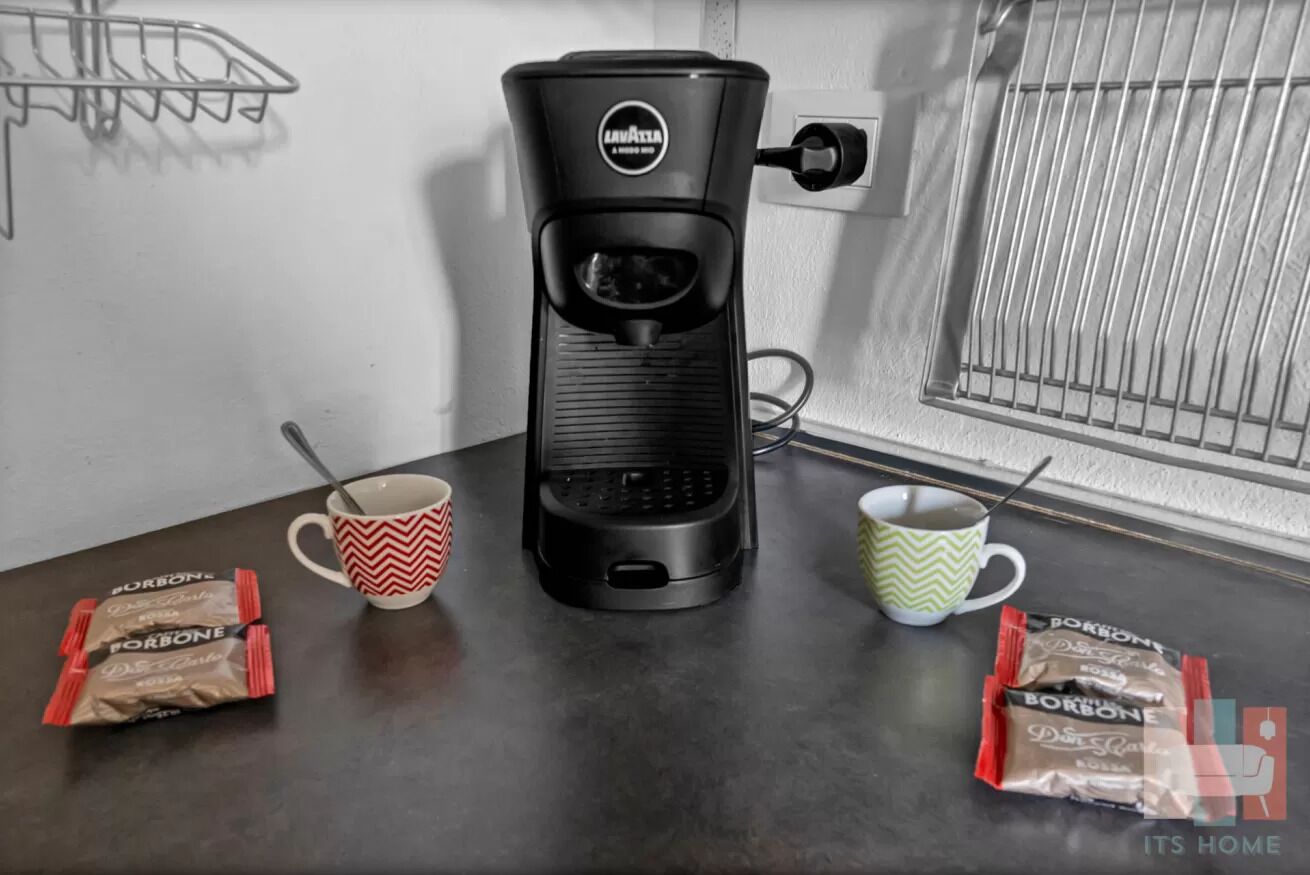 Kaffee und/oder Kaffeemaschine
