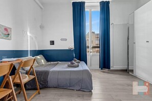 Iron/ironing board, internet, bed sheets - Vrbo Property (Milano)