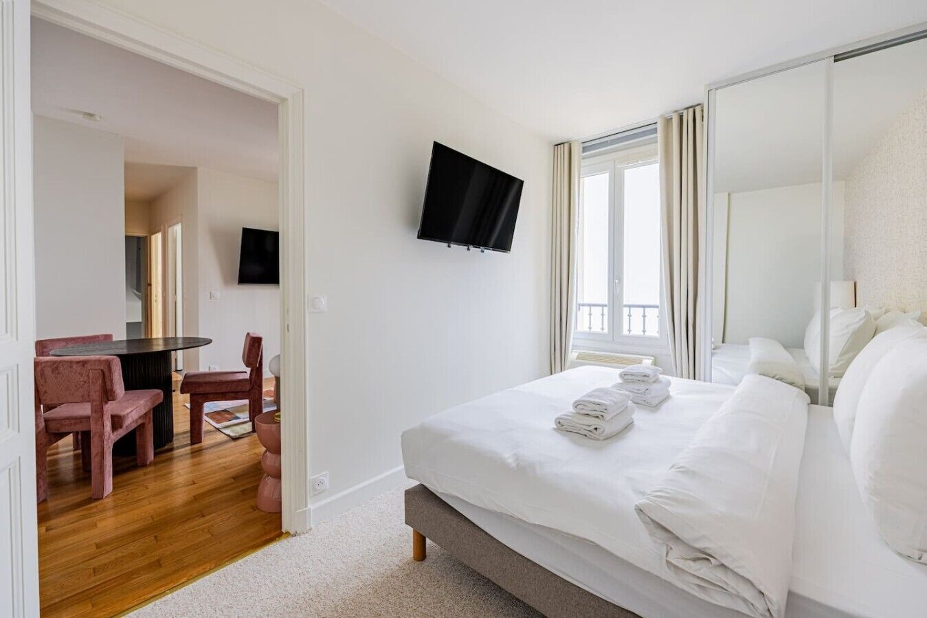 1 bedroom, iron/ironing board, travel crib, WiFi