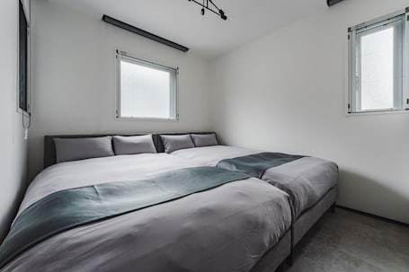 Luxury Apartment, Non Smoking, No Housekeeping
