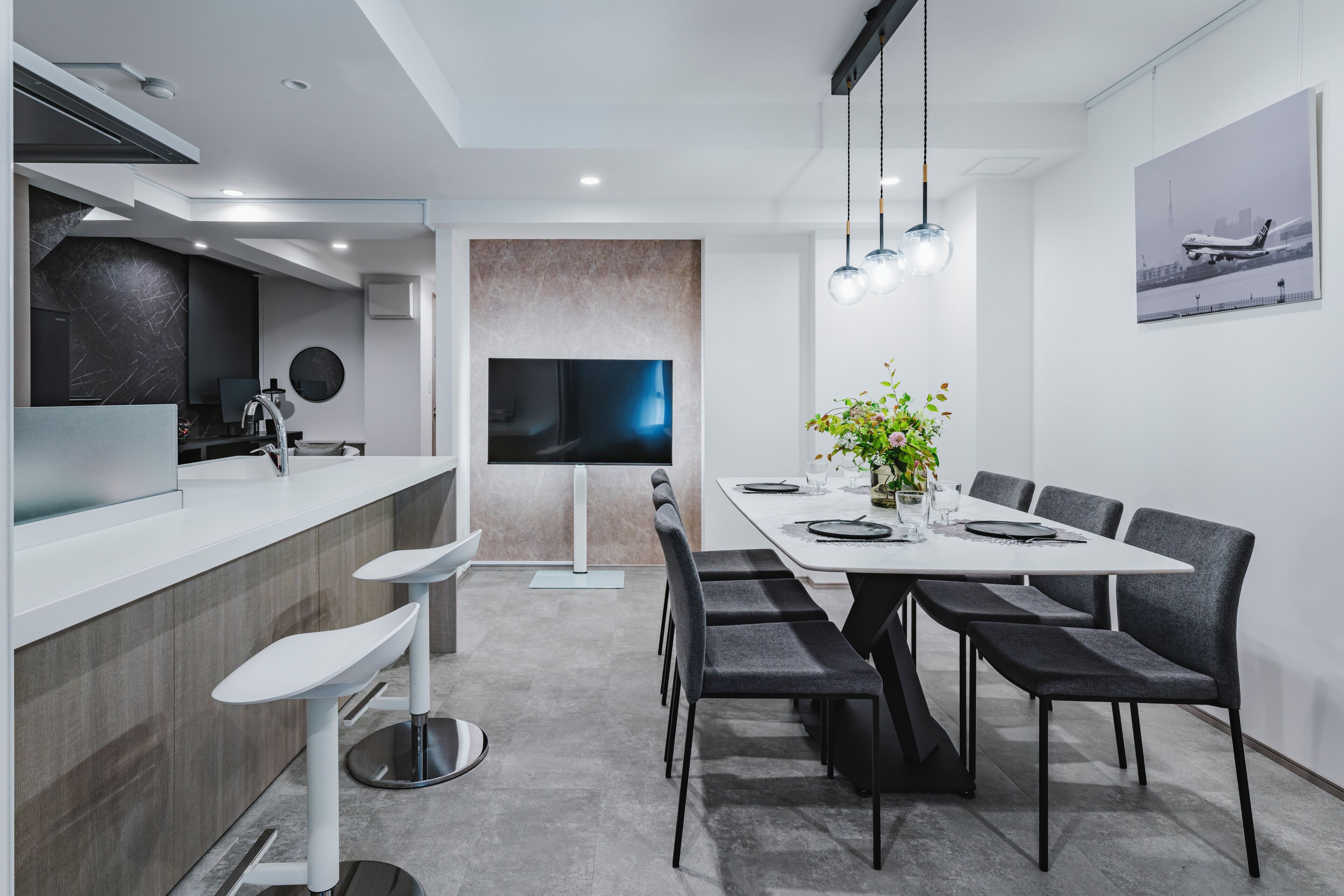 Luxury Apartment | Blackout curtains, iron/ironing board, free WiFi