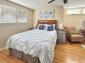 6 bedrooms, desk, travel cot, free WiFi