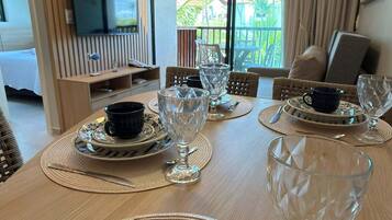 Apartment | Dining