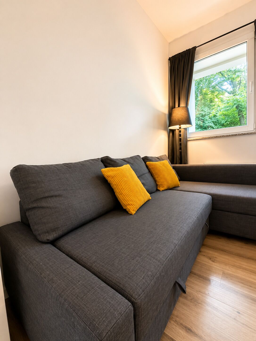 Comfort Apartment, Balcony, Courtyard View | Living area
