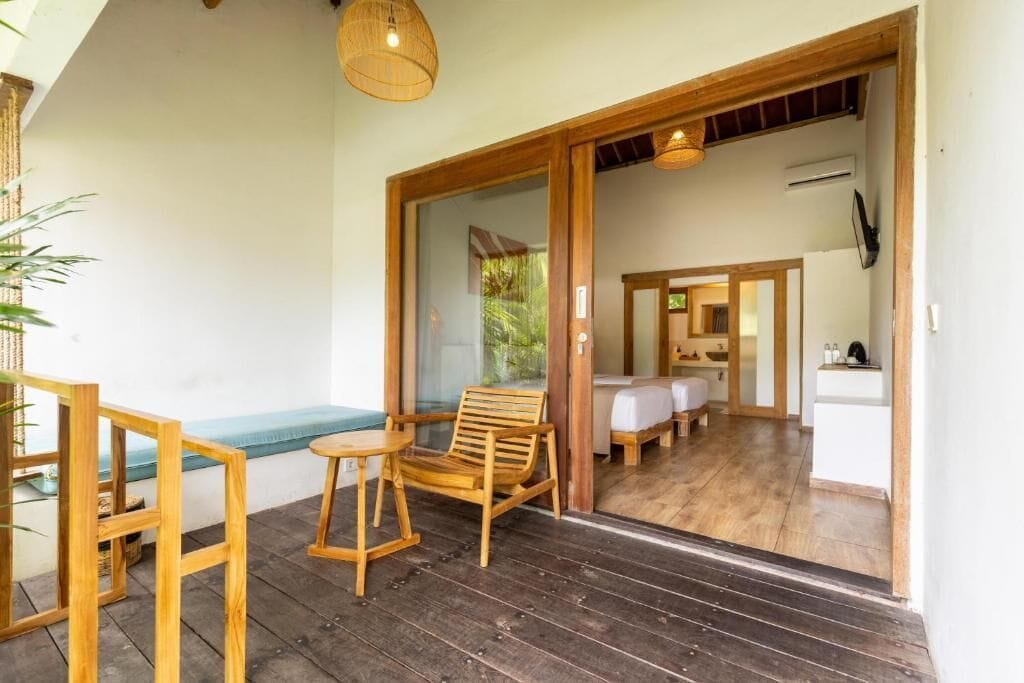 Superior Twin Room, Pool View | Interior