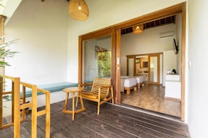 Superior-Zweibettzimmer, Poolblick | Innenbereich